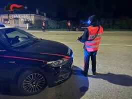 Arrestato l’amico per droga: lei insulta i Carabinieri su Facebook e viene denunciata