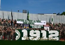 L’omaggio a Macia dalla Curva Te e anche dagli ultras dell’Avellino