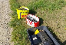 Oglio Po: abbandonati lungo la strada tastiere da computer e cavi