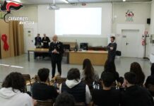 Studenti a lezione di legalità con i Carabinieri. Focus su sicurezza alimentare e salute