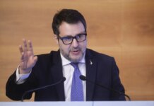 Salvini “Verso proroga taglio accise e credito imposta”