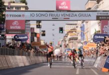 Ciclismo – Un eroico Maestri sfiora il sogno al Giro: è secondo sul traguardo di Milano