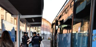 Controlli straordinari a Mantova: polizia nei luoghi della movida, scattano le espulsioni