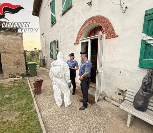 Colpo di pistola in casa: uomo trovato senza vita a Borgo Virgilio