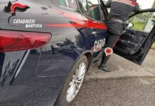 Un15enne dà in escandescenze in comunità di Borgo Virgilio e scaglia un tubo contro i carabinieri: denunciato