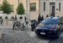 Picchiarono un 18enne e filmarono l’aggressione: incastrata la baby gang dell’Ipsia