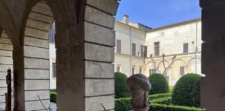 A Palazzo Ducale nuovo allestimento dell’Alcova, con strappi del ciclo di Pisanello