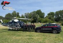 Maxi controlli dei Carabinieri nel Suzzarese: denunce, patenti ritirate e sorveglianza dall’alto