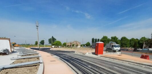 Ci siamo: cambia il traffico sulla Goitese. I veicoli “in rotatoria” al Contino