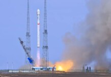 Cina, lanciati due nuovi satelliti nello spazio