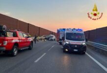 Scontro tir-auto sulla tangenziale a Guidizzolo, morto un 19enne