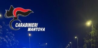 Castiglione, 14enne tenta di lanciarsi dalla finestra: carabiniere lo afferra al volo e lo salva