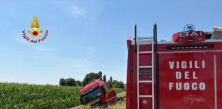 Esce di strada con il camion a Montanara: muore autotrasportatore 49enne