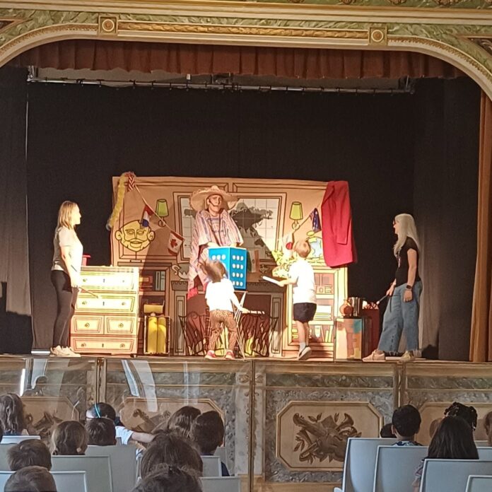 Canneto sull'Oglio, successo per lo spettacolo del mago Marco Sereno per i bambini della scuola infanzia statale e scuola infanzia paritaria 'Casa Maria' al Teatrino Parrocchiale_4023710