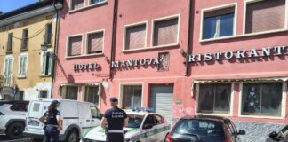 Bivacchi all’ex Hotel Mantova a Cittadella, ripristinata la chiusura degli accessi