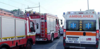 Tragedia a Roverbella. Cade in moto e annega nel canale