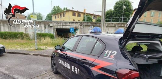 Porto Mantovano, fermato con due bici rubate: 29enne arrestato dopo una colluttazione