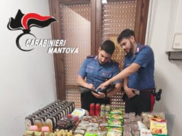 Ruba generi alimentari e minaccia l’addetto con un coltello: denunciato 45enne
