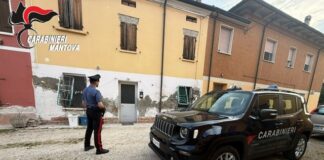 Rubava i libri della scuola dell’infanzia: denunciata una cuoca 32enne