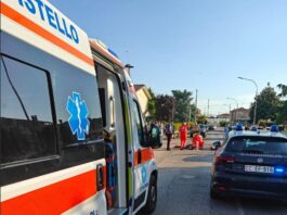 Colto da malore sulla ciclabile mentre torna dal lavoro: muore a 32 anni