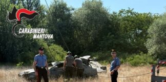 Il grande fiume si ritira e spuntano due vetture con targhe clonate