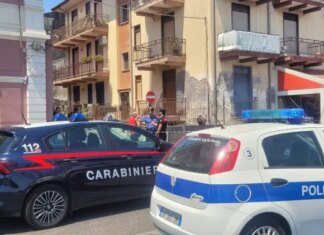 Insegue il fratello e lo uccide a colpi di mannaia nel Catanese, arrestato