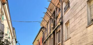 Sermide e Felonica: edificio pericolante e strada chiusa. Comune al lavoro per una soluzione