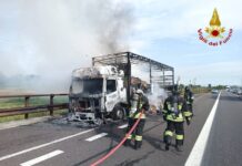 A22: camion in fiamme tra Pegognaga e Reggiolo, traffico in tilt ma nessun ferito