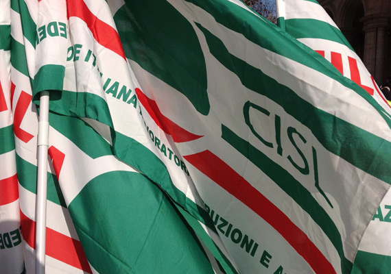 CRO_generica-bandiere-cisl_682499