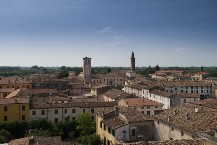 Canneto sull'Oglio, veduta panoramica del centro storico_4031805
