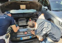 Blitz della Polizia Locale nella zona industriale: scoperto un deposito di auto abusivo. Incastrati dal drone