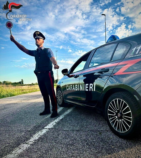 Castiglione, maxi-controlli dei Carabinieri sul territorio: denunce per furto, droga e abbandono di rifiuti