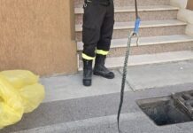 Serpente intrappolato in un tombino: recuperato e affidato all’Ats