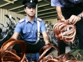 Maxifurto in un’azienda a Volta Mantovana: i ladri spaccano la porta e scappano con 300mila euro di ottone e utensili