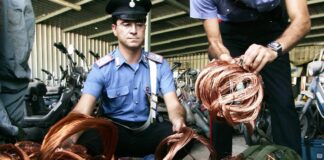 Maxifurto in un’azienda a Volta Mantovana: i ladri spaccano la porta e scappano con 300mila euro di ottone e utensili