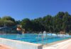 Furto nella notte alla piscina comunale di Porto Mantovano: ladri incagliano il fondo cassa e il bar