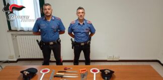 Viadana, fermato in centro: 37enne denunciato per porto di armi improprie