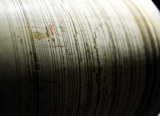 Forte scossa di terremoto a Napoli, magnitudo 4.7