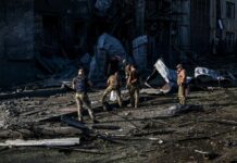 Notte di attacchi incrociati tra Russia e Ucraina, morti e feriti
