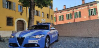 Furto al centro commerciale: arrestata una donna, due uomini denunciati