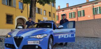 A bordo del bus senza biglietto si rifiuta di scendere, 20enne marocchino denunciato