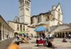 Assisi accoglie i Madonnari: al via le opere dedicate a san Francesco