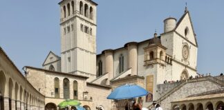 Assisi accoglie i Madonnari: al via le opere dedicate a san Francesco