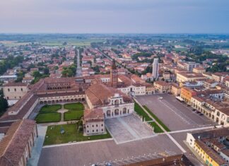 San Benedetto Po: bimbo di 4 anni esce di casa mentre i genitori dormono e cammina da solo in centro