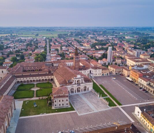 San Benedetto Po: bimbo di 4 anni esce di casa mentre i genitori dormono e cammina da solo in centro