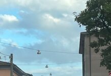 Tragedia a Castiglione: 44enne muore travolto da un’auto sotto gli occhi della moglie e della figlia