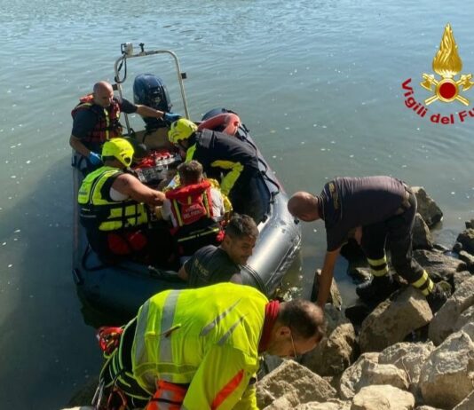 Ostiglia, bimbo autistico di 8 anni scomparso da casa: ritrovato vivo nelle acque del Po dopo una notte d’angoscia
