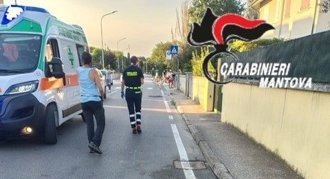 Pitbull uccide un cane a Borgo Virgilio: il proprietario perde un dito nel tentativo di separarli
