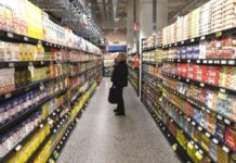 Stangata inflazione a Mantova: a luglio i prezzi corrono al +3,4%. L’allarme del Comune: «Rischio tagli ai servizi o più tasse»