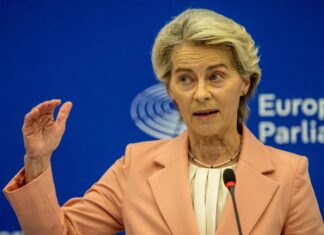 Ue, von der Leyen “La democrazia è minacciata anche dall’interno”